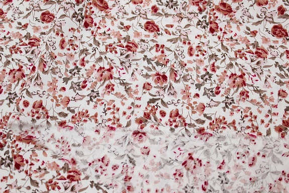 Штапель "Ингрид" коралловые цветочки на белом, ш.1.42м, вискоза-100%, 100гр/м.кв