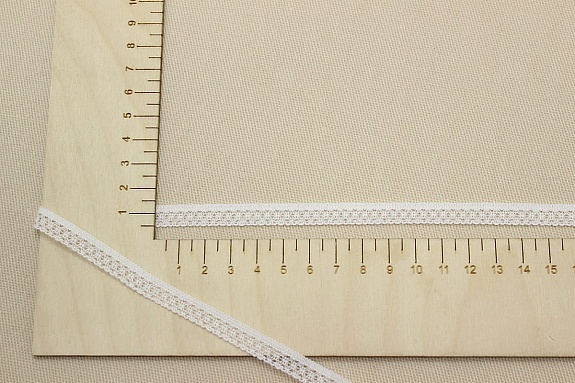 Кружево цв.белый, 10мм, п/э-100%