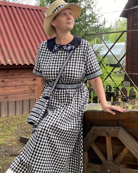 Платье с коротким рукавом из вареного (стираного) хлопка и Жак. ленты