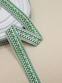 Жак.лента 23мм Зеленый оберег на белом, рис.7527