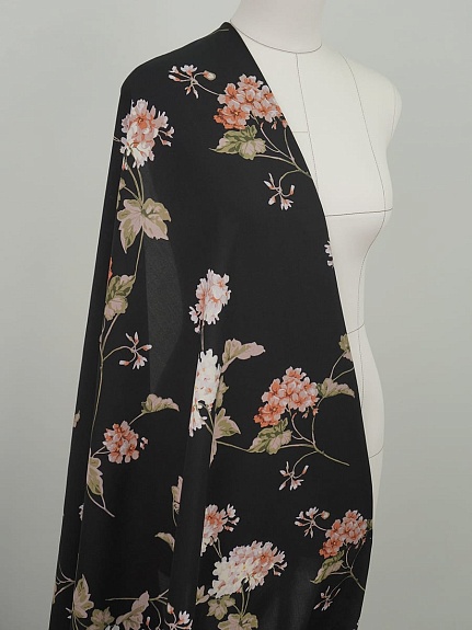 Штапель "Ароматная гортензия " цв.черный, ш.1.45м, вискоза-100%, 110гр/м.кв