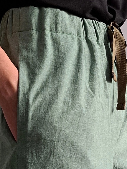 Домашние брюки из вареного хлопка