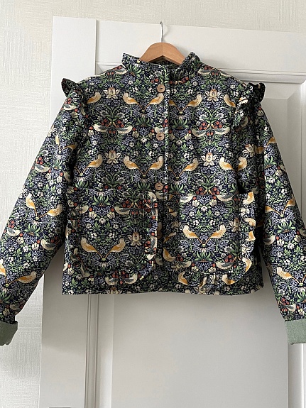 Телогрейка из интерьерного хлопка "Райские птички"