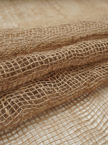 Мешковина упаковочная, ш.1.05м, джут-100%, 140гр/м.кв