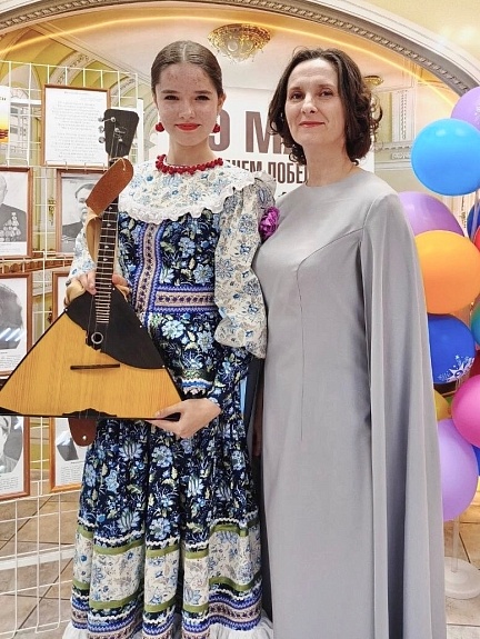 Сценическое платье в народном стиле из импортного хлопка "Амира"