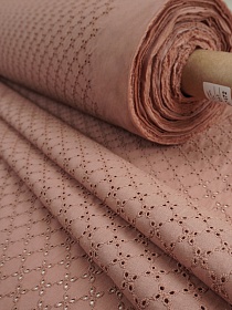 Шитье "Мелкие четырехлистники" цв.розовое какао, ш.1.5м (выш.часть 1.35м), батист, хлопок 100%