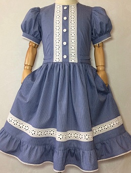 Детское платье из импортного хлопка с кружевными вставками