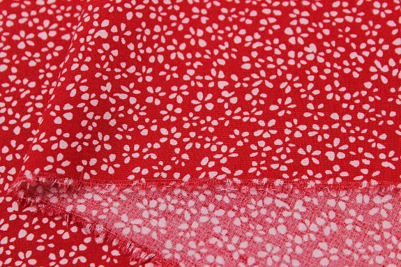 Штапель "Мелкая цветочная рябь на красном", СОРТ2, ш.1.41м, вискоза-100%, 90гр/м.кв