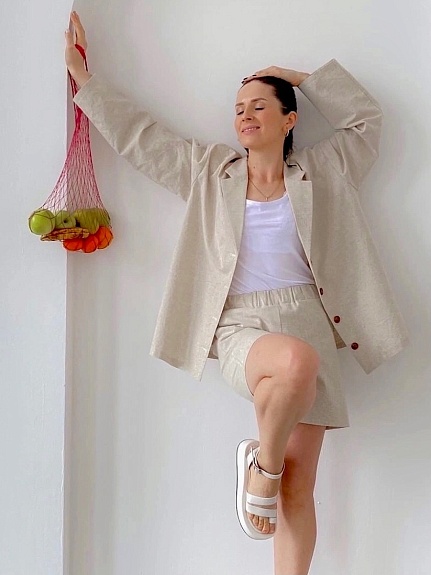 Льняной жакет и шорты из Сурового полульна