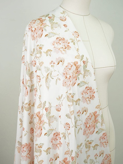 Штапель Премиум (Digital) "Майская роза" цв.белый, ш.1.45м, вискоза-100%, 105гр/м.кв