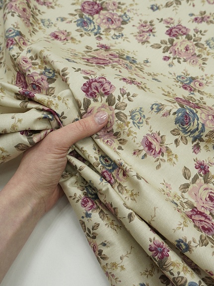 Сатин "Цветочное послание" цв.светло-бежевый, ш.1.6м, хлопок-100%, 110гр/м.кв