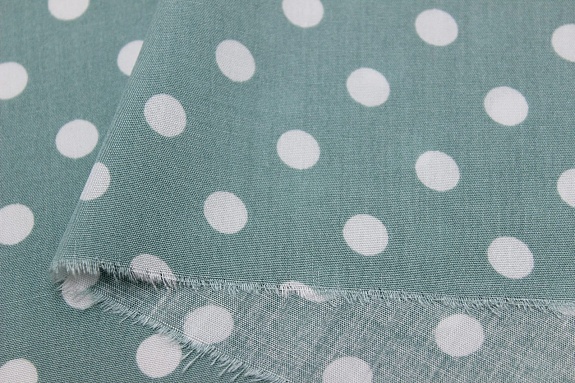 Штапель "Белый горох (9мм)" цв.св.голубой мох, ш.1.43м, вискоза-100%, 90гр/м.кв.
