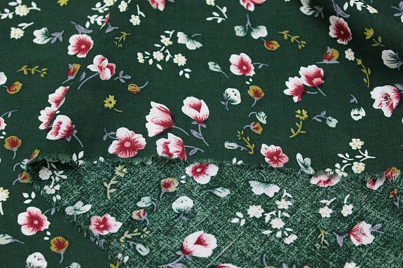 Штапель "Цветочная ночь" цв.темный кедр, ш.1.42м, вискоза-100%, 90гр/м.кв