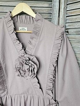 Платье из костюмного льна с эффектом мятости в св. розово-сиреневом цвете