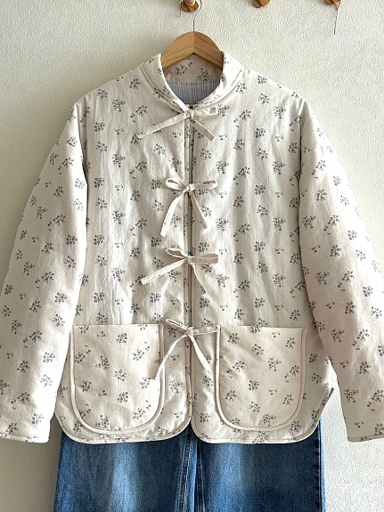 Куртка из микровельвета "Цветочное мгновение"