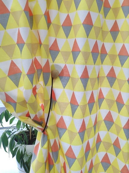 Рогожка Премиум "Разноцветные треугольники" цв.желтый, ш.1.5м, хлопок-100%, 200гр/м.кв