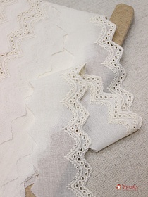 Шитье цв.кремовый (общая ширина 60мм, ширина вышивки 30мм), хлопок-100%, батист