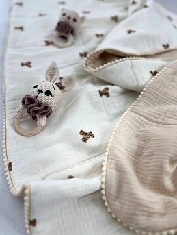 Плед из муслина в милой расцветки "Мишки-малышки"