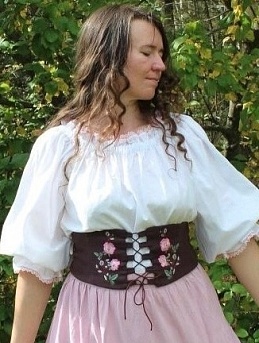 Корсетный пояс из крапивы в цвете горький шоколад