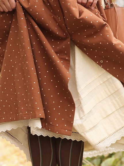 Блузка из фактурного хлопка и юбка из теплого хлопка