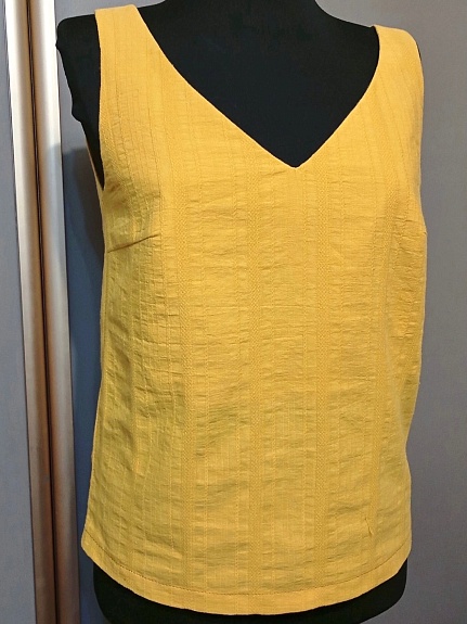 Топ из фактурного хлопка "Рельефные полоски"