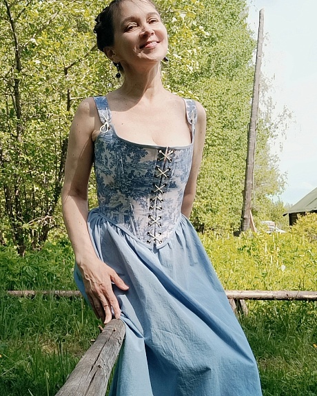 Юбка и двусторонний корсет из вареного хлопка