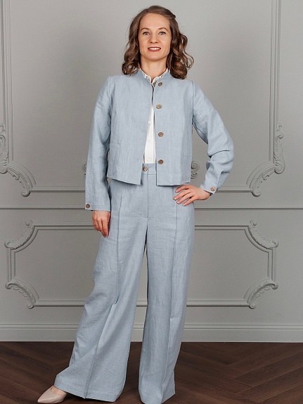 Костюм из крапивы в бирюзово-сером цвете