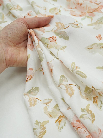 Штапель Премиум (Digital) "Майская роза" цв.белый, ш.1.45м, вискоза-100%, 105гр/м.кв